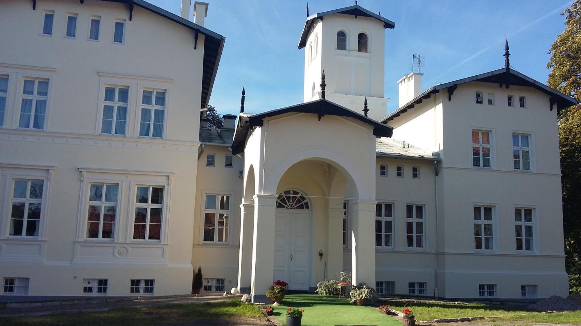 Agroturystyka "Palac W Janowie" Номер фото