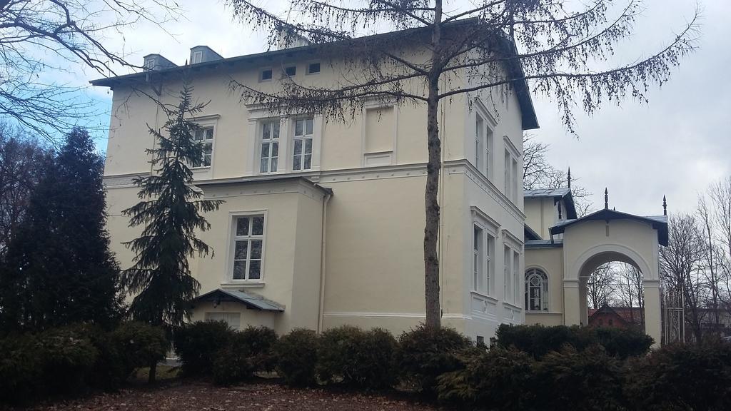 Agroturystyka "Palac W Janowie" Экстерьер фото