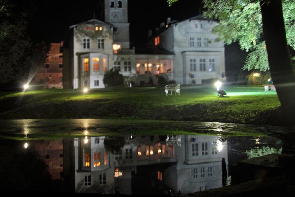 Agroturystyka "Palac W Janowie" Экстерьер фото